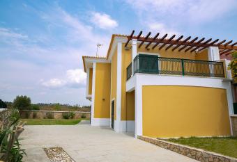 Sunny Private Villa has Balcony rooms