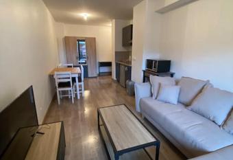 Appartement tr  s cosy en plein centre has Balcony rooms