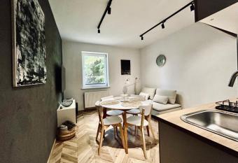 Apartament Centrum A allows 18 year olds to book a room