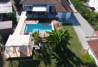 Villa mimosas has Balcony rooms