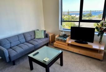 Ocean View Apartment at the heart of Gold Coast has rooms with a private hot tub