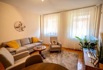 Vanja Vanja allows 18 year olds to book a room