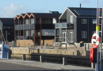 Bogense Feriebo allows 18 year olds to book a room