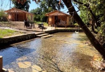 Oleaqua Bungalow Holiday Village & Caravan Park has Smoking rooms