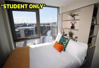 Student Only Zeni 7 Bed Apartment Belfast allows 18 year olds to book a room