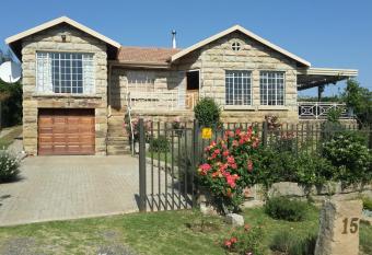 Goedgele   Self Catering has Balcony rooms
