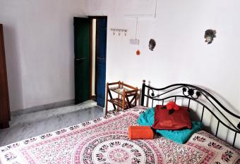 Cockerel Homestay - Traditional Beach Village - Goa has Balcony rooms