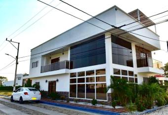 ESTO SI ES VIDA has Balcony rooms