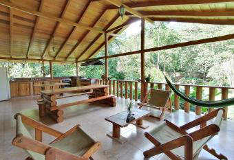 La Chonta allows 18 year olds to book a room