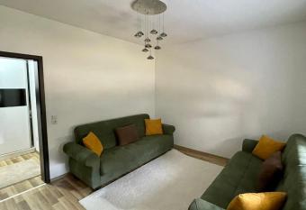 Luxury Home with Garden has rooms with a private hot tub