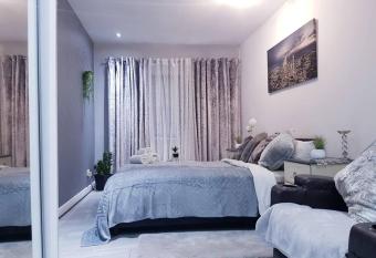 Burburry Apartments allows 18 year olds to book a room