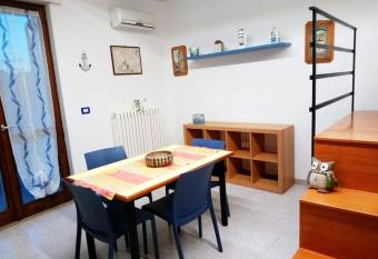 Monolocale a Tricase, Salento has Balcony rooms