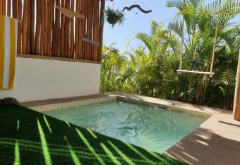 Colibri 1 Votre s  jour chez St  phanie et David allows 18 year olds to book a room