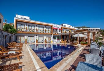 Akkan Beach Hotel has Balcony rooms