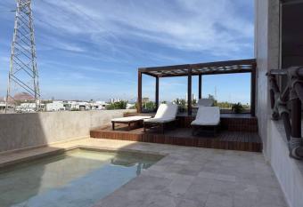 Hermoso depa frente Mazatlan International Center has rooms with a private hot tub