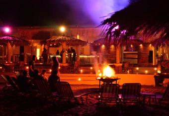 Hebes Studios has Balcony rooms