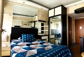 Margonda Residence By Ensroom id has Balcony rooms