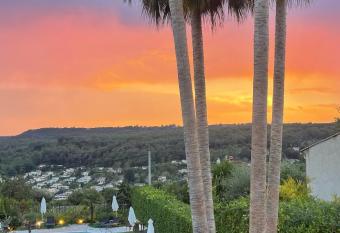 La Bastide has Balcony rooms