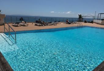 Apartamentos do Mar Funchal has Balcony rooms