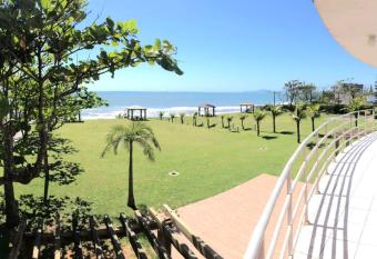 Flamboyant Hotel allows 18 year olds to book a room