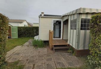 LES DUNES has Balcony rooms