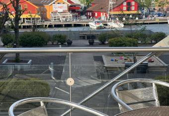 Ahotel no - The View has Balcony rooms