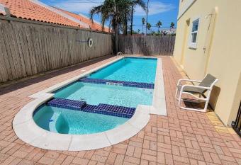 San Francisco #7 has Balcony rooms