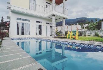 Villa qyu has Balcony rooms