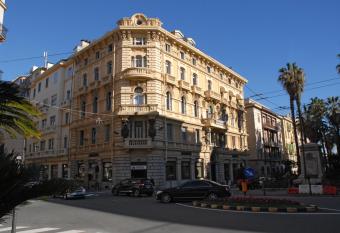 Locanda Beatrice allows 18 year olds to book a room