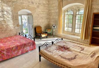 Dar Ateeq s Arches/ Bethlehem Apartment has Balcony rooms