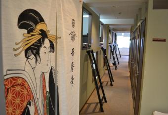 1 Night 1980 Hostel Tokyo Asakusa Simple Stay allows 18 year olds to book a room