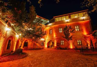 Alaca Cave Suites allows 18 year olds to book a room