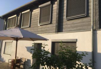 SweetSuites 40A Lavendelhaus allows 18 year olds to book a room