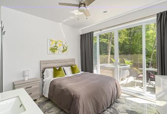 Lac colombe des montagnes chambre 2 has Balcony rooms