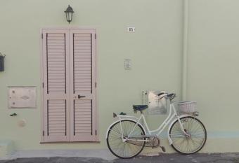 Casa Uccio spaziosa, nell entroterra salentino, vicina a diverse spiagge has Balcony rooms