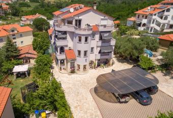 Apartments for families with children Lopar, Rab - 20830 has Balcony rooms