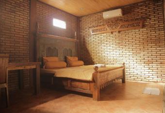 DIN HOUSE BALI Jimbaran has Balcony rooms