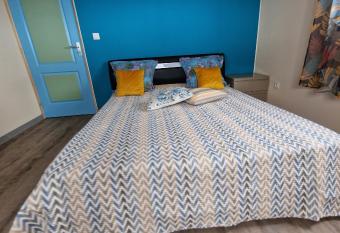 M  tisse M&J has Balcony rooms