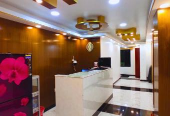 Hotel Muna Dhanmondi allows 18 year olds to book a room