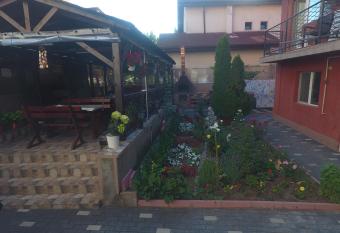 Vila Efor has Balcony rooms