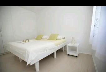 Apartman Luka has Balcony rooms