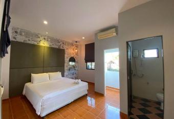 Chernin hotel & Spa has Balcony rooms