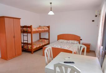 Apartaments for Rent in Shengjin has Balcony rooms