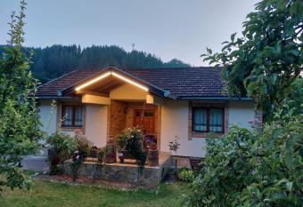 Fo  a-Drago  ava has Smoking/Balcony rooms