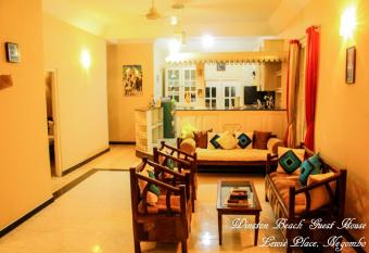 Winston Dutch Canal Villa Guest House allows 18 year olds to book a room