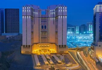 Anjum Makkah Hotel allows 18 year olds to book a room