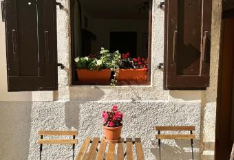 Studio Centar allows 18 year olds to book a room