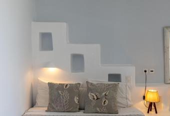 Soulmate s Suites No208 has Balcony rooms