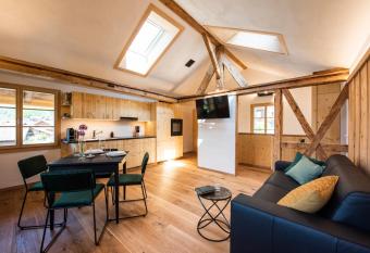 Ferienhaus Chalet Steckli has Balcony rooms