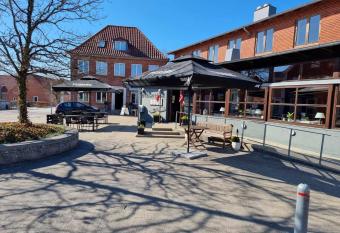 Bindslev Hotel allows 18 year olds to book a room